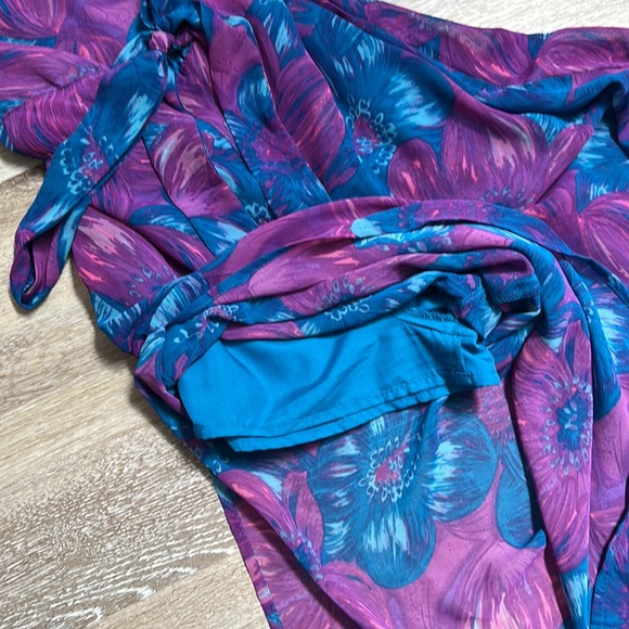 Forever 21 Gorgeous Summer Halter Jumpsuit Size Xs - Picture 4 of 9